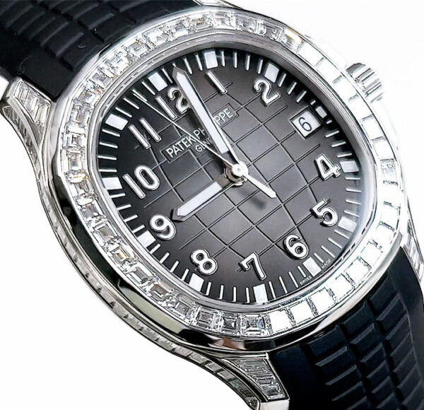 patek philippe aquanaut diamond bezel 5167300g 010 6954 ohnmz.jpg