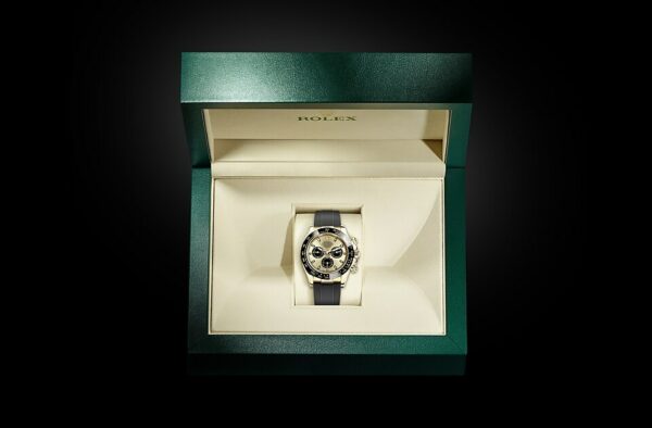 rolex cosmograph daytona m126518ln 0012 oyster 40 mm yellow gold 5077 lsriv.jpg