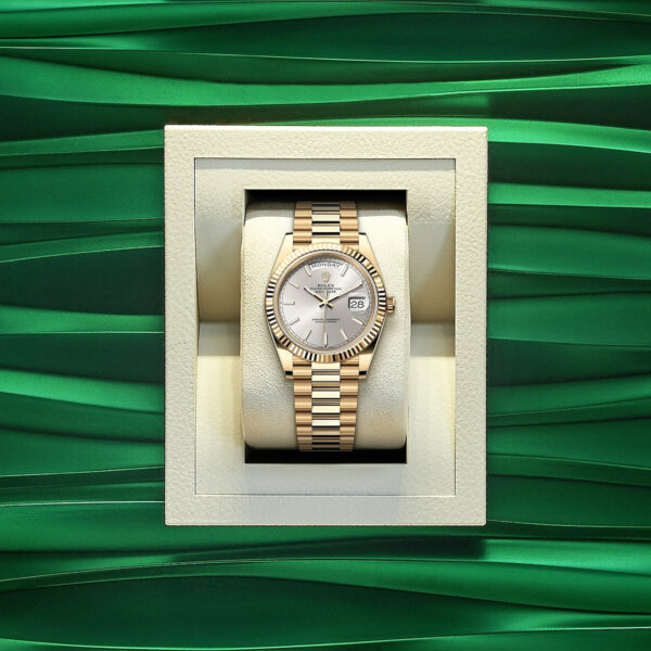 Rolex Day-Date 40, 18k Yellow Gold, 40mm, Ref# 228238-0066 - Image 4