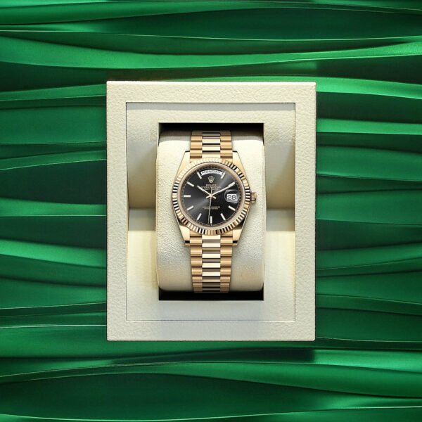 Rolex Day-Date 40, 18k Yellow Gold, 40mm, Ref# 228238-0067 - Image 5