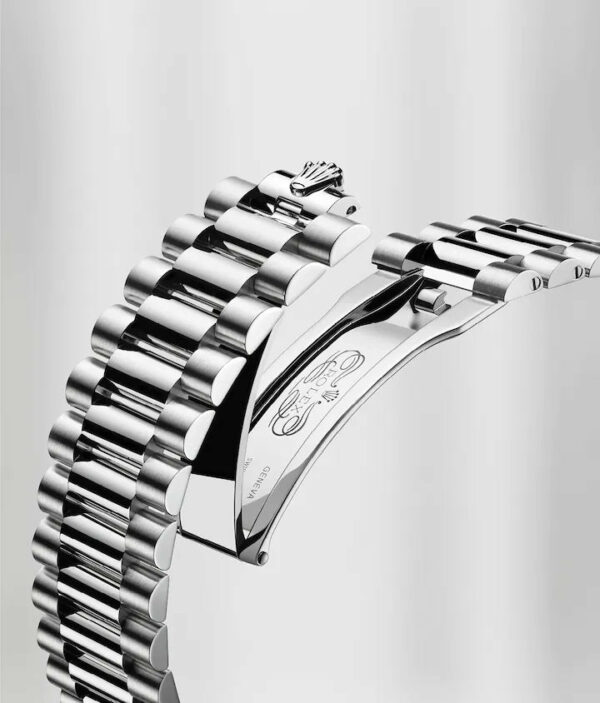Rolex Day-Date 40 White gold Ref# 228239-0004 - Image 4