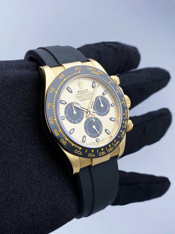 Rolex Daytona 116518LN 18K Yellow Gold Mens Watch Box Papers - Image 4