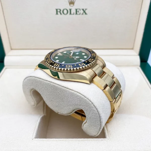 rolex gmt master ii 40mm 116718 green dial 6739 mxn3u.webp