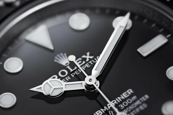 rolex submariner 41 mm oystersteel ref23 124060 9970 jwwsk.jpg