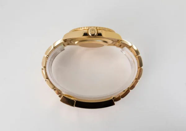Rolex Submariner Date Yellow Gold 41mm Black Dial 126618LN - Image 6