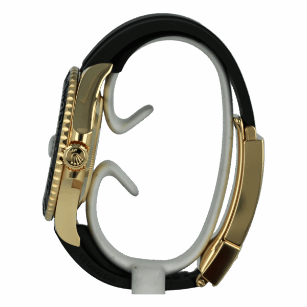 rolex yacht master m226658 0001 oyster 42 mm yellow gold 3534 twmil.png