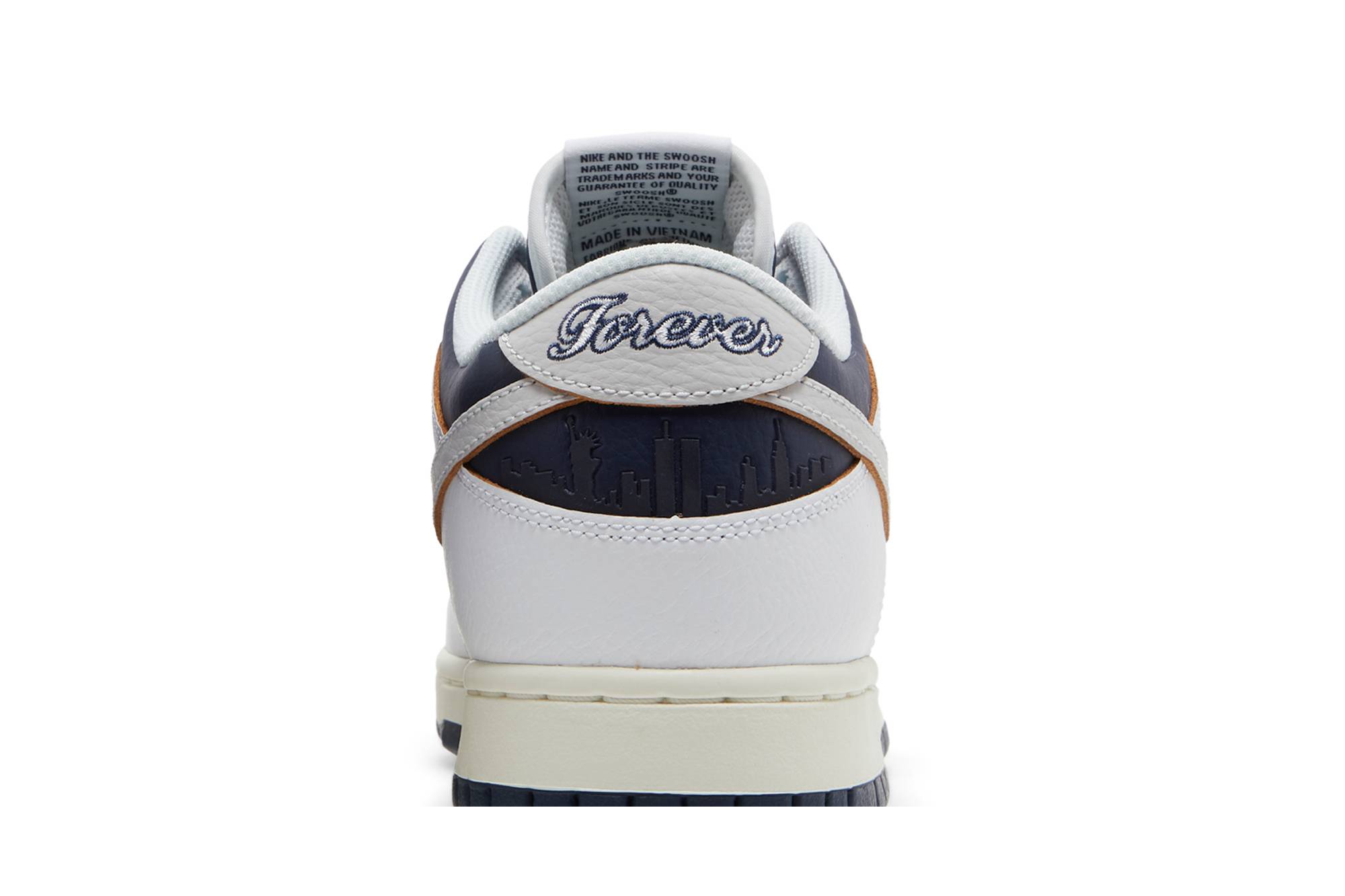 4vw572 4799 blkny.jpeg