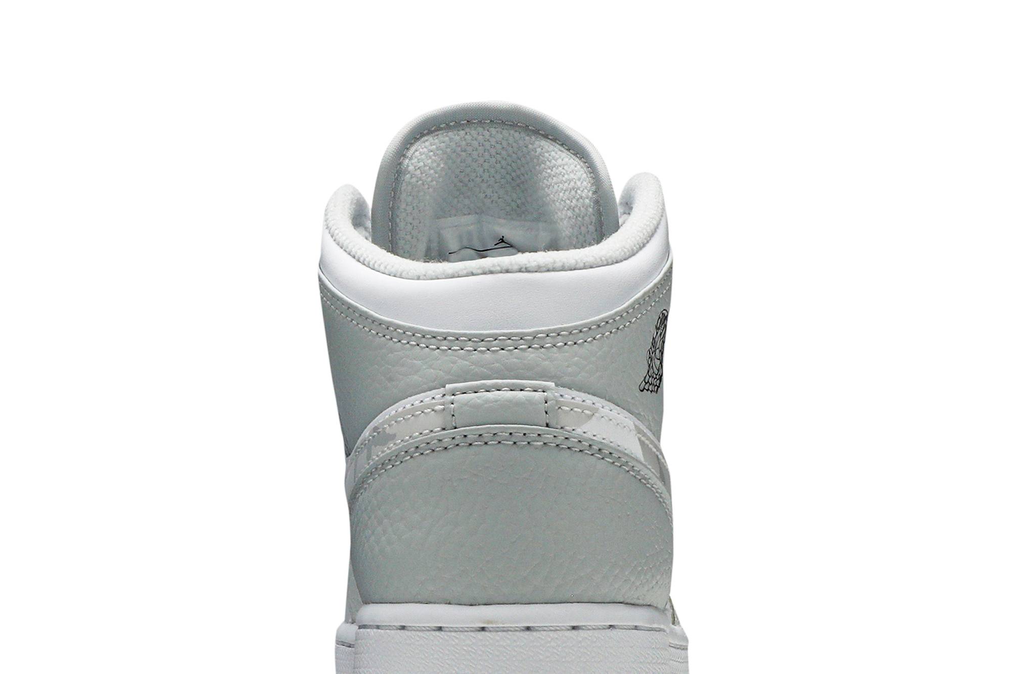 82b984 6328 q3e03.jpeg